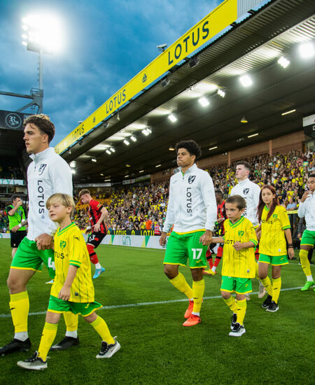 norwich-city-stadionbelysning-led-lyskastere-aec-illuminazione
